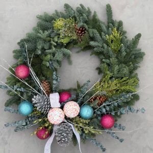 Swift Delight 28" Wreath